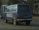 http://i29.photobucket.com/albums/c268/VuleGSBeograd/Sivi Dom/Epizoda 12/Zastava 900ak 3/th_Zastava900AKmilicijatreci.jpg